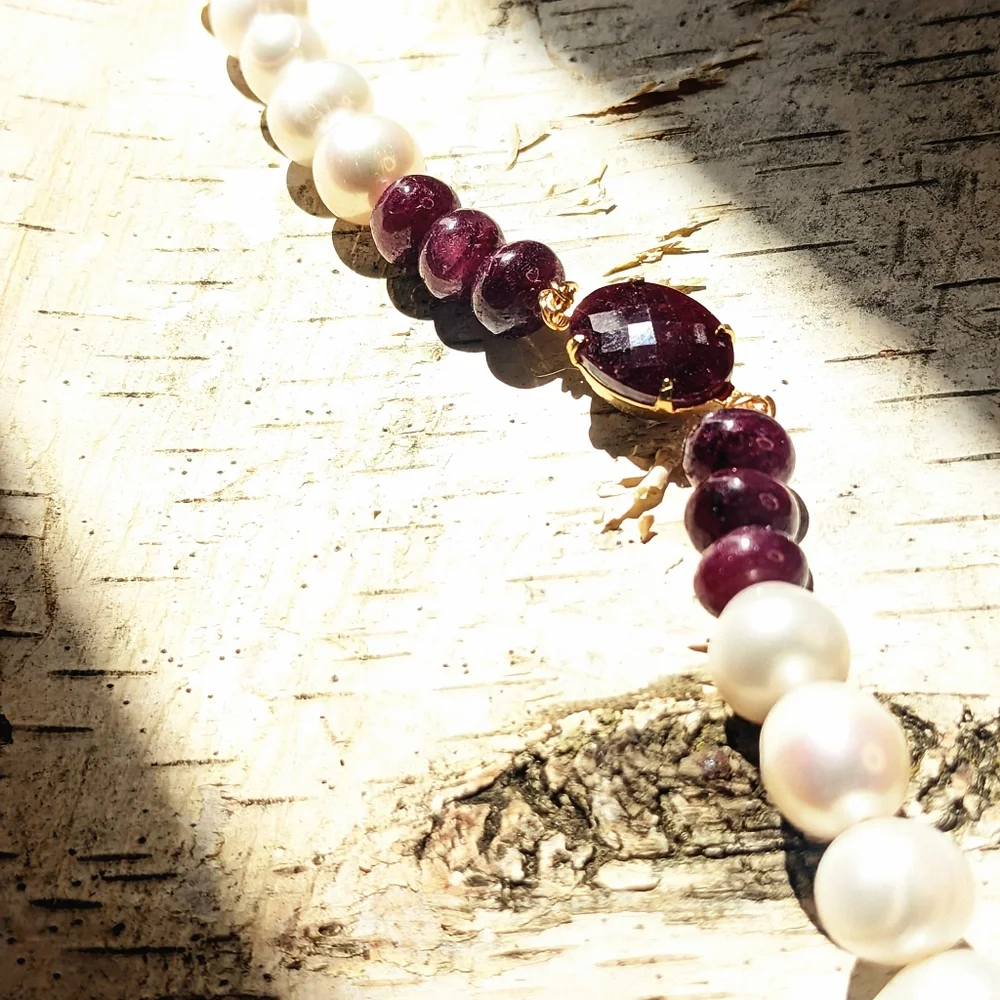 Genuine Rough Ruby 9 Carats And Freshwater Pearl Bracelet